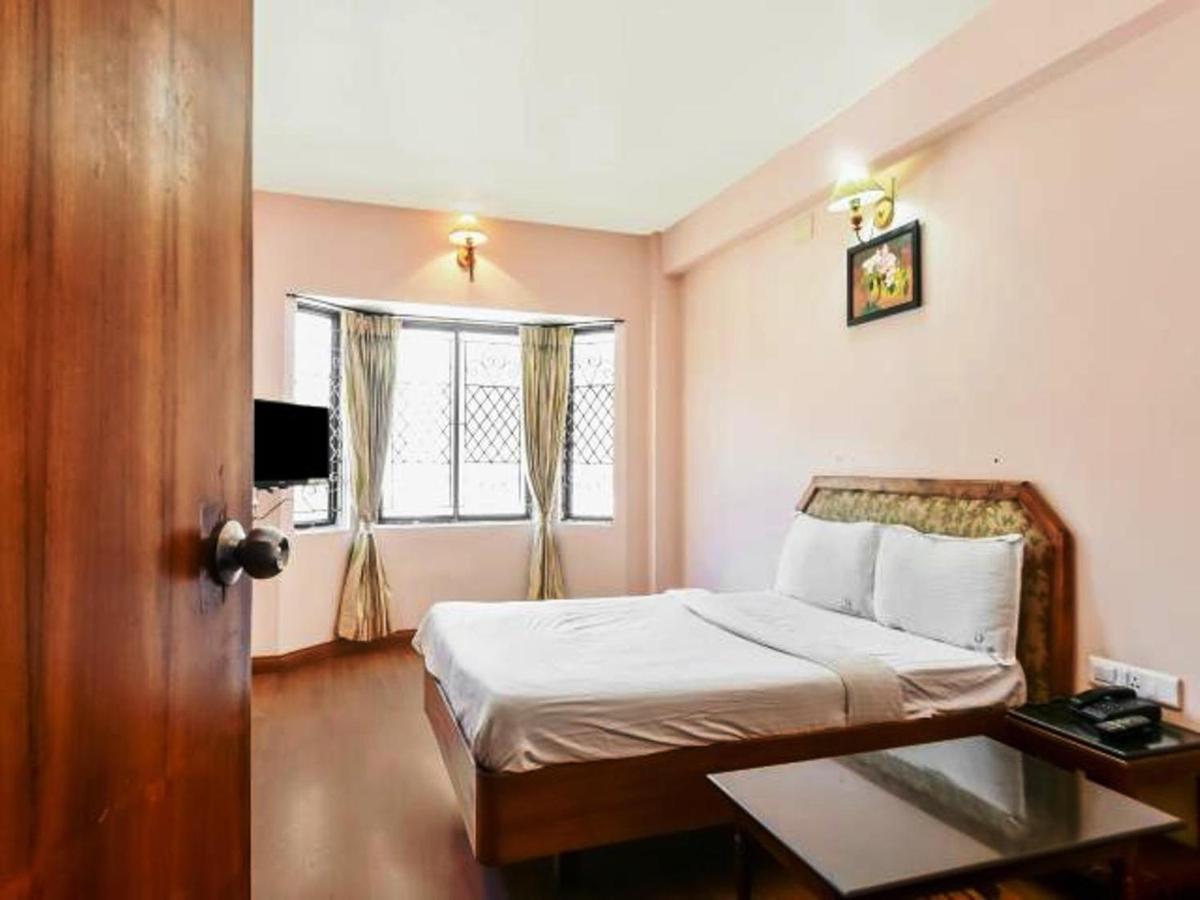 Hotel Blue Bird Ooty Εξωτερικό φωτογραφία
