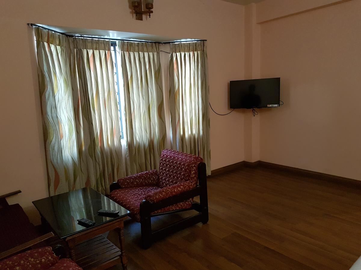Hotel Blue Bird Ooty Εξωτερικό φωτογραφία