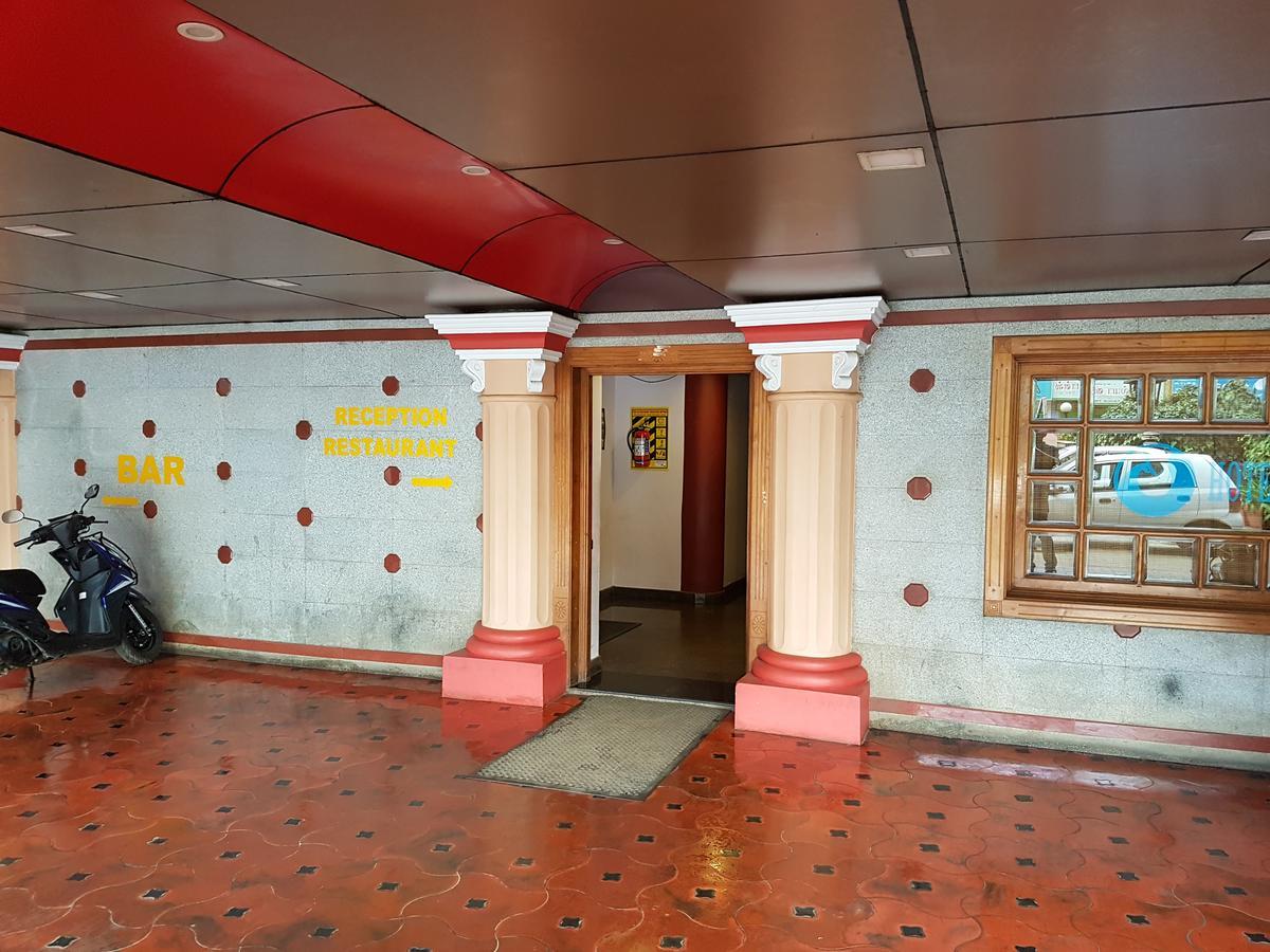Hotel Blue Bird Ooty Εξωτερικό φωτογραφία