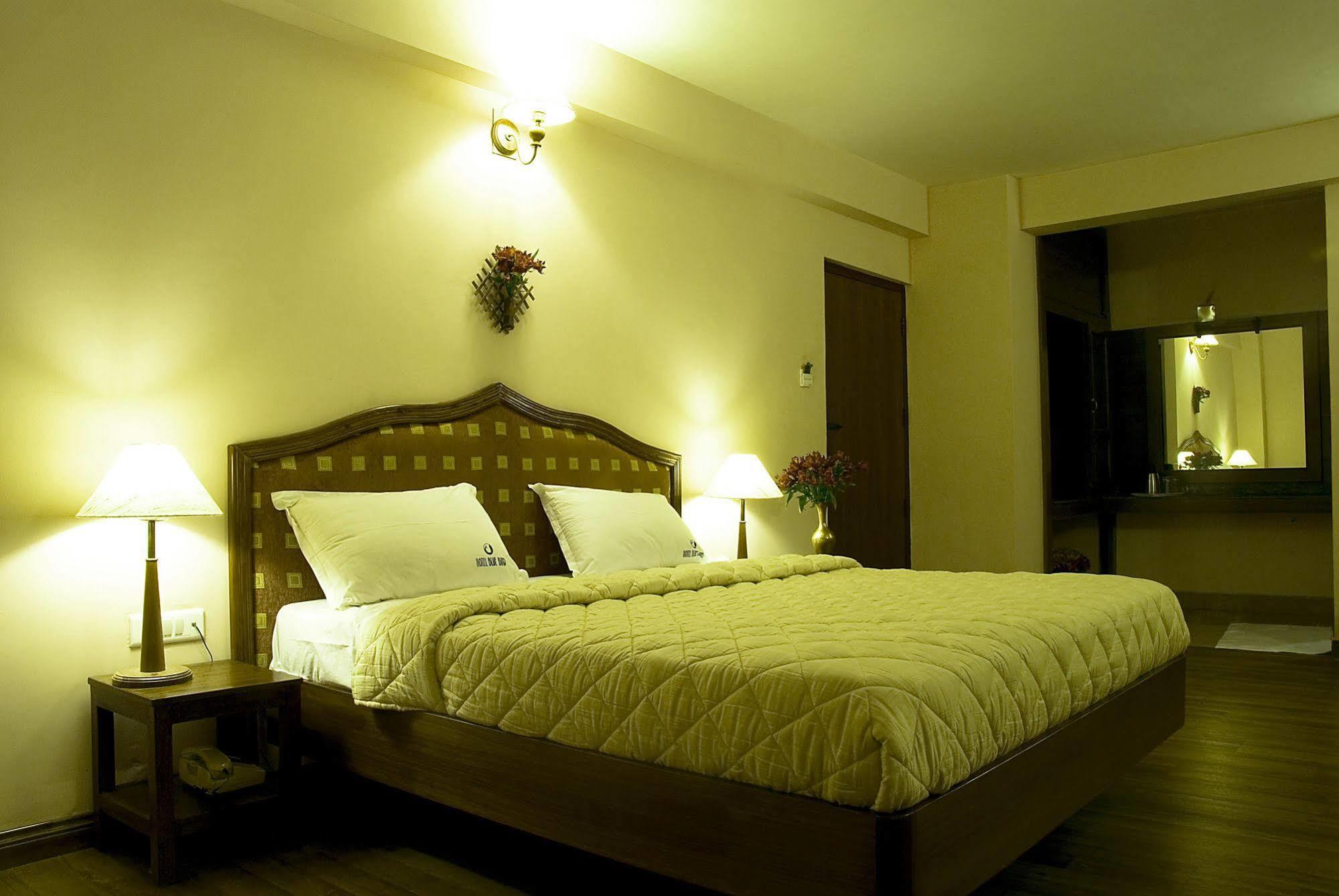 Hotel Blue Bird Ooty Εξωτερικό φωτογραφία